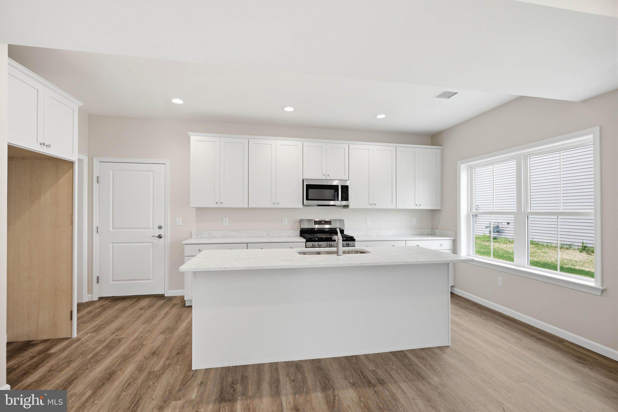 26 Waterleaf Road Lancaster, PA 17603 - Photo 11 of 38