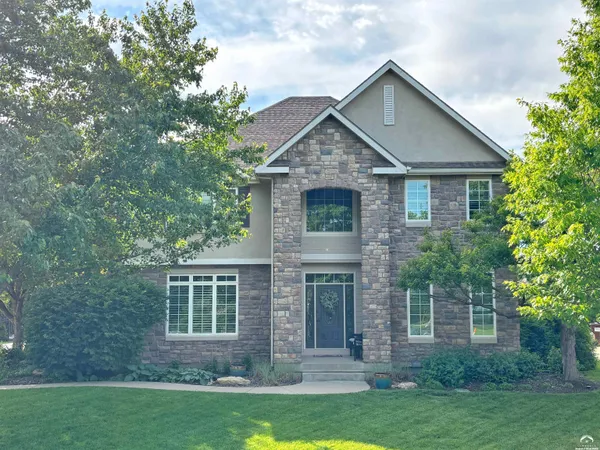 $900,000 | 219 Earhart Circle, Lawrence, KS 66049