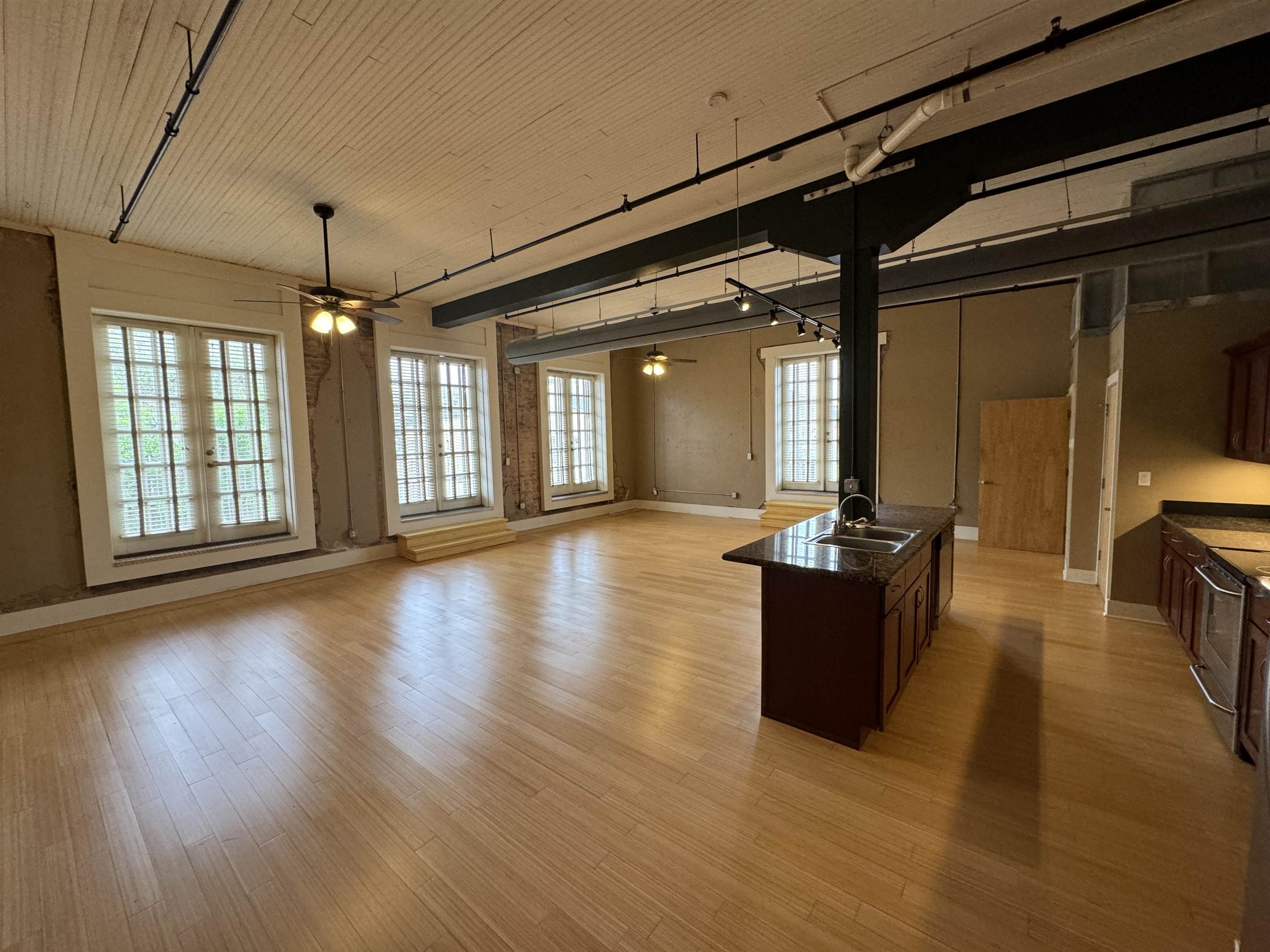 412 Dauphin Street, Unit I Mobile, AL 36602 - Photo 3 of 17