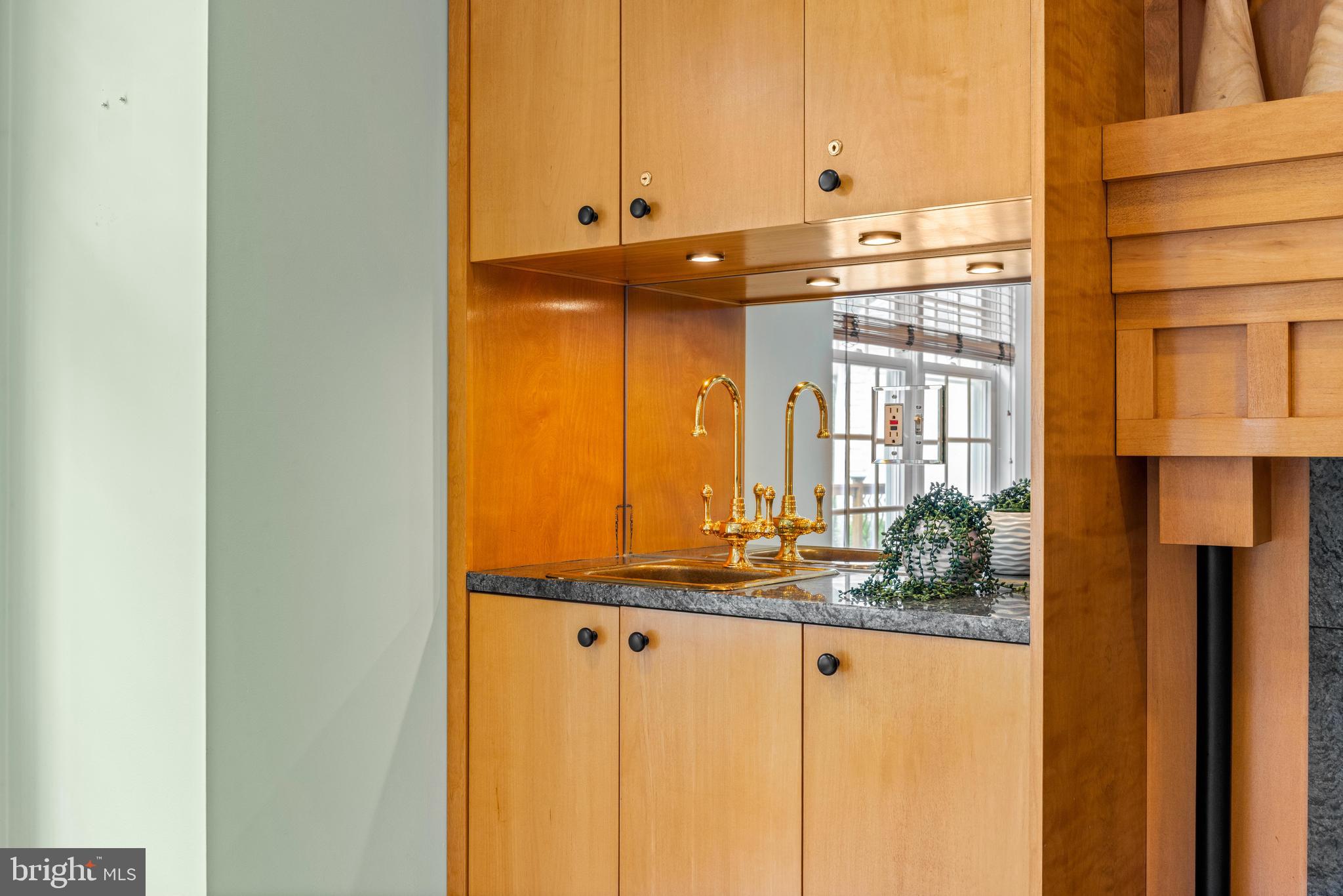 4120 Piney Grove Road Glyndon, MD 21136 - Photo 25 of 42 a kitchen with stainless steel appliances granite countertop a refrigerator and a stove