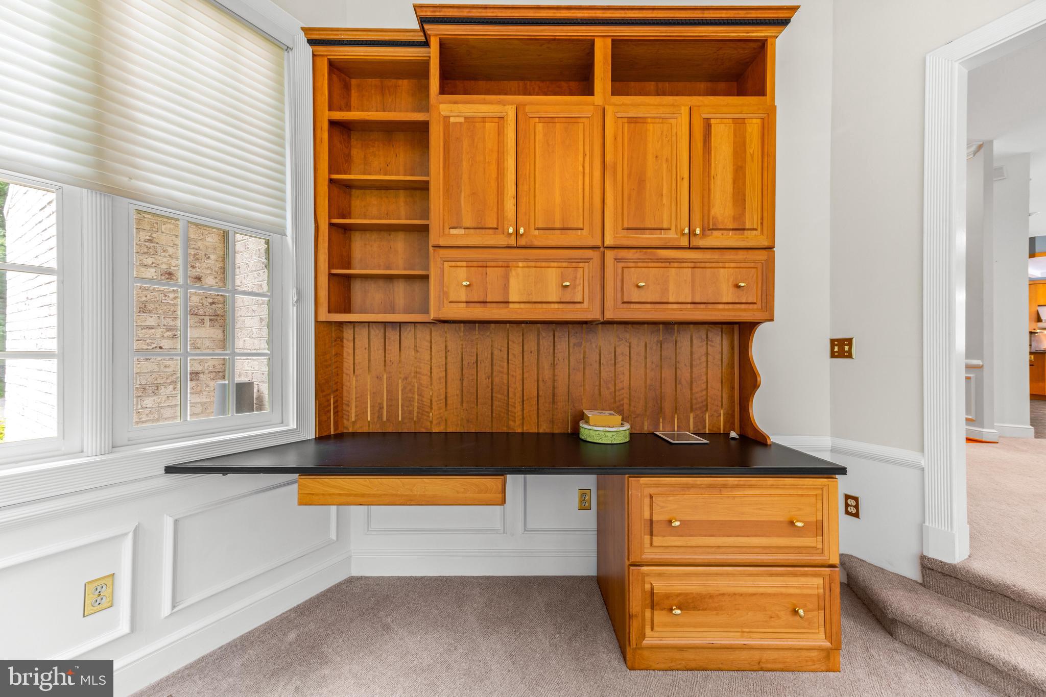 4120 Piney Grove Road Glyndon, MD 21136 - Photo 26 of 42 a bathroom with a bathtub and next to a window