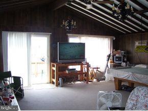 323 Kingfisher Road Tuckerton, NJ 08087 - Photo 8 of 10 Gallery Image 8