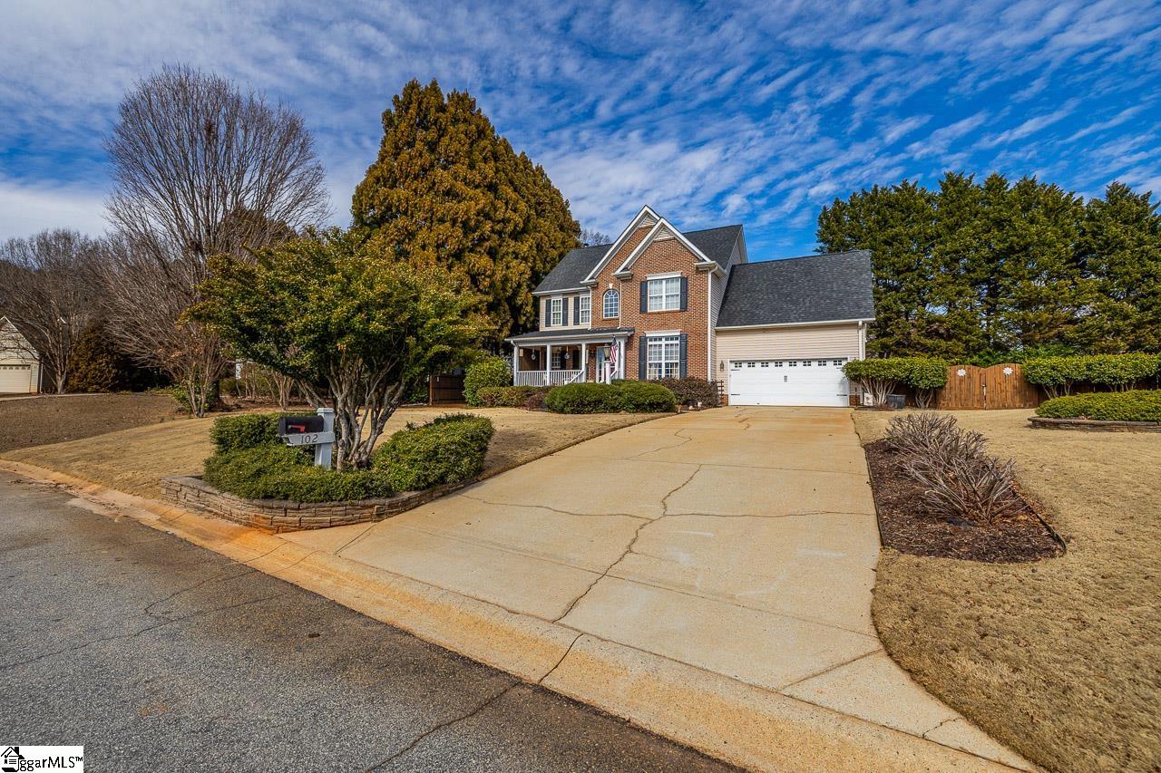 102 Spring Lake Loop Simpsonville, SC 29681 - Photo 4 of 48 Gallery Image 4