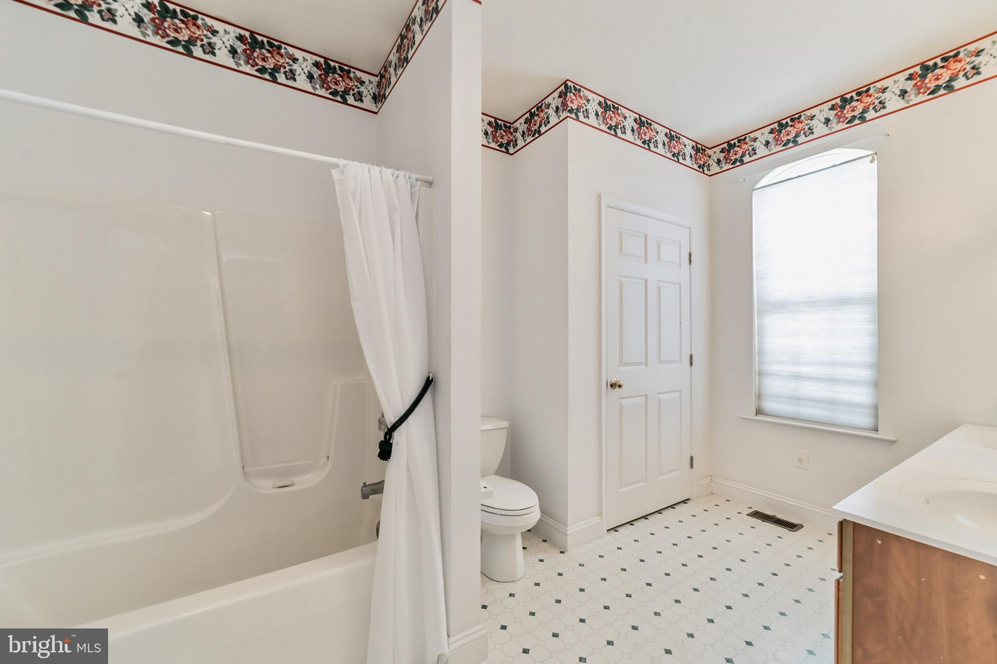 4744 Maple Grove Road Hampstead, MD 21074 - Photo 26 of 61 Master Ensuite