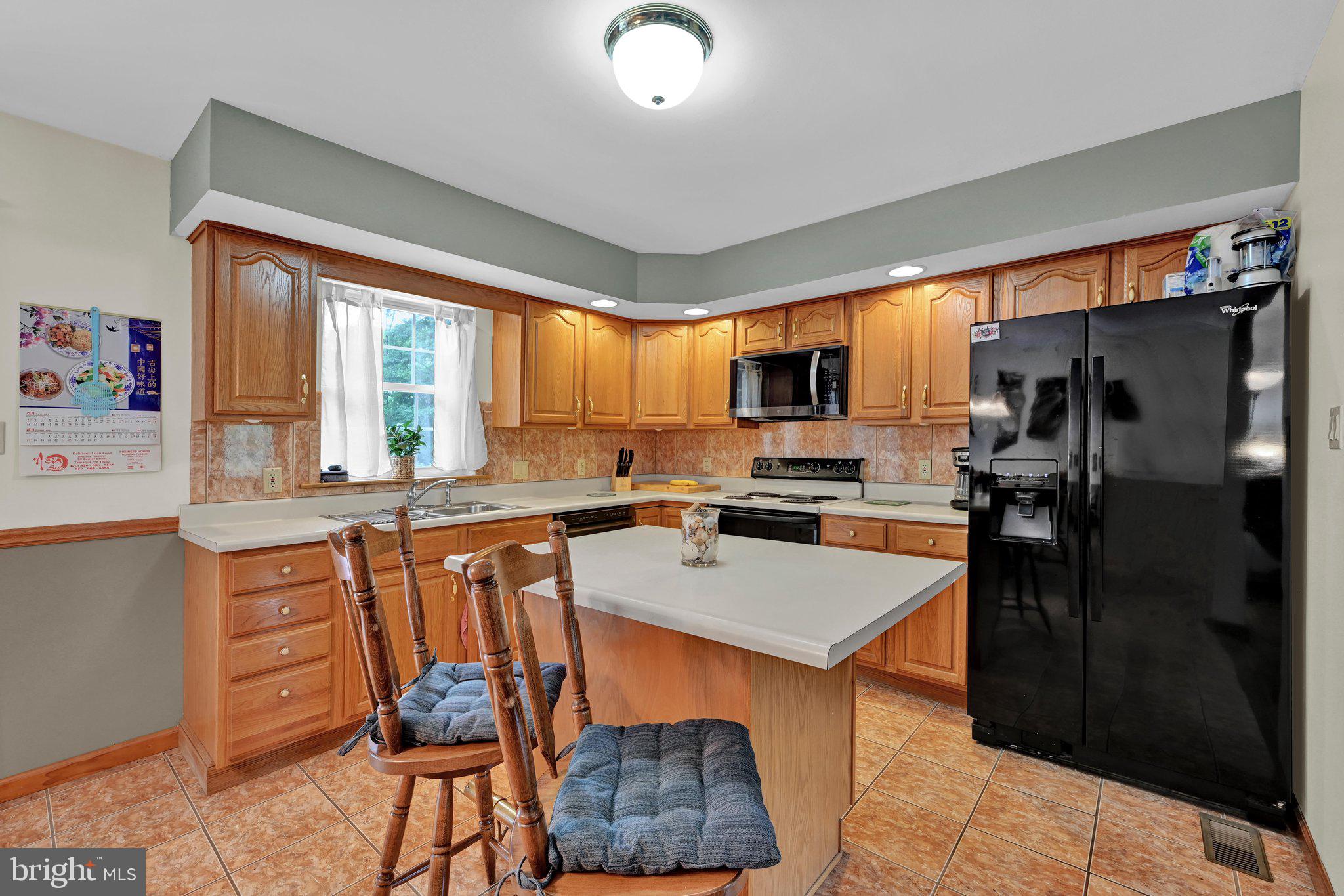 696 Pine Hill Road Andreas, PA 18211 - Photo 15 of 38 Kitchen