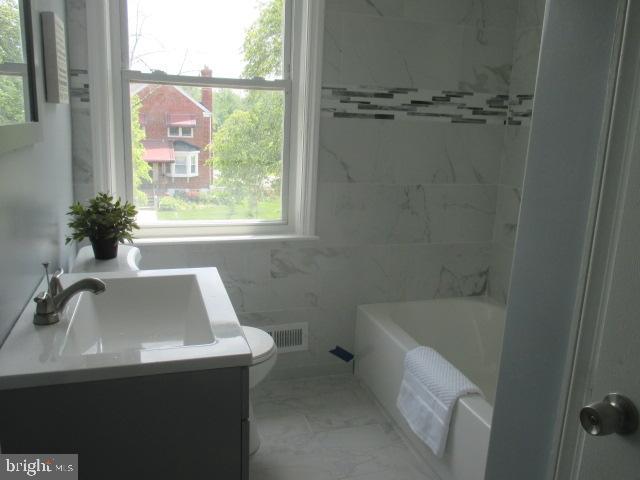 1602 Winford Road Baltimore, MD 21239 - Photo 9 of 11