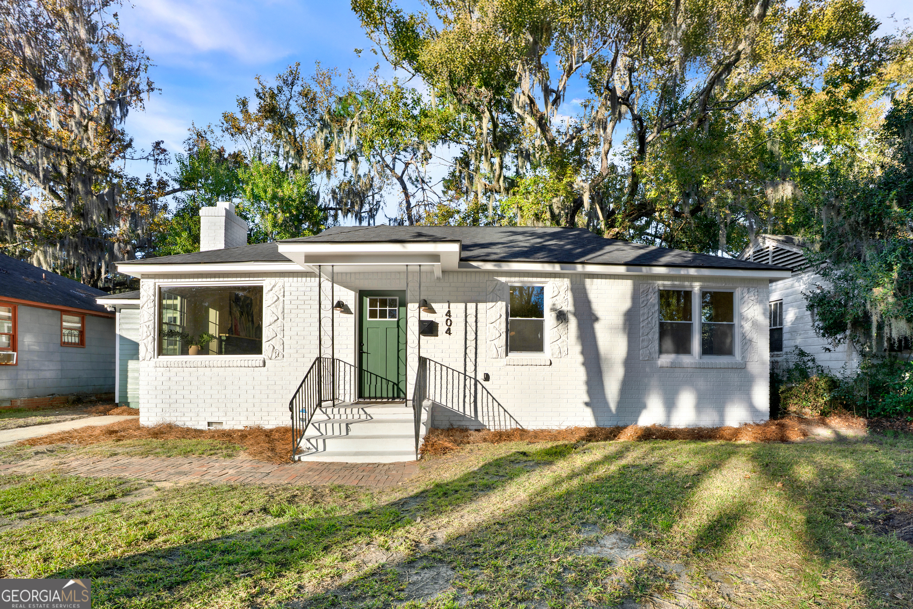 a front view of house with yard