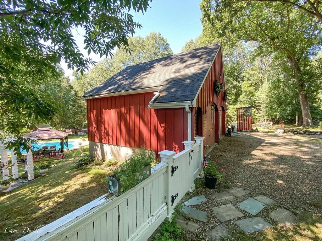 189 Rowley Bridge Road Topsfield, MA 01983 - Photo 4 of 42 Gallery Image 4