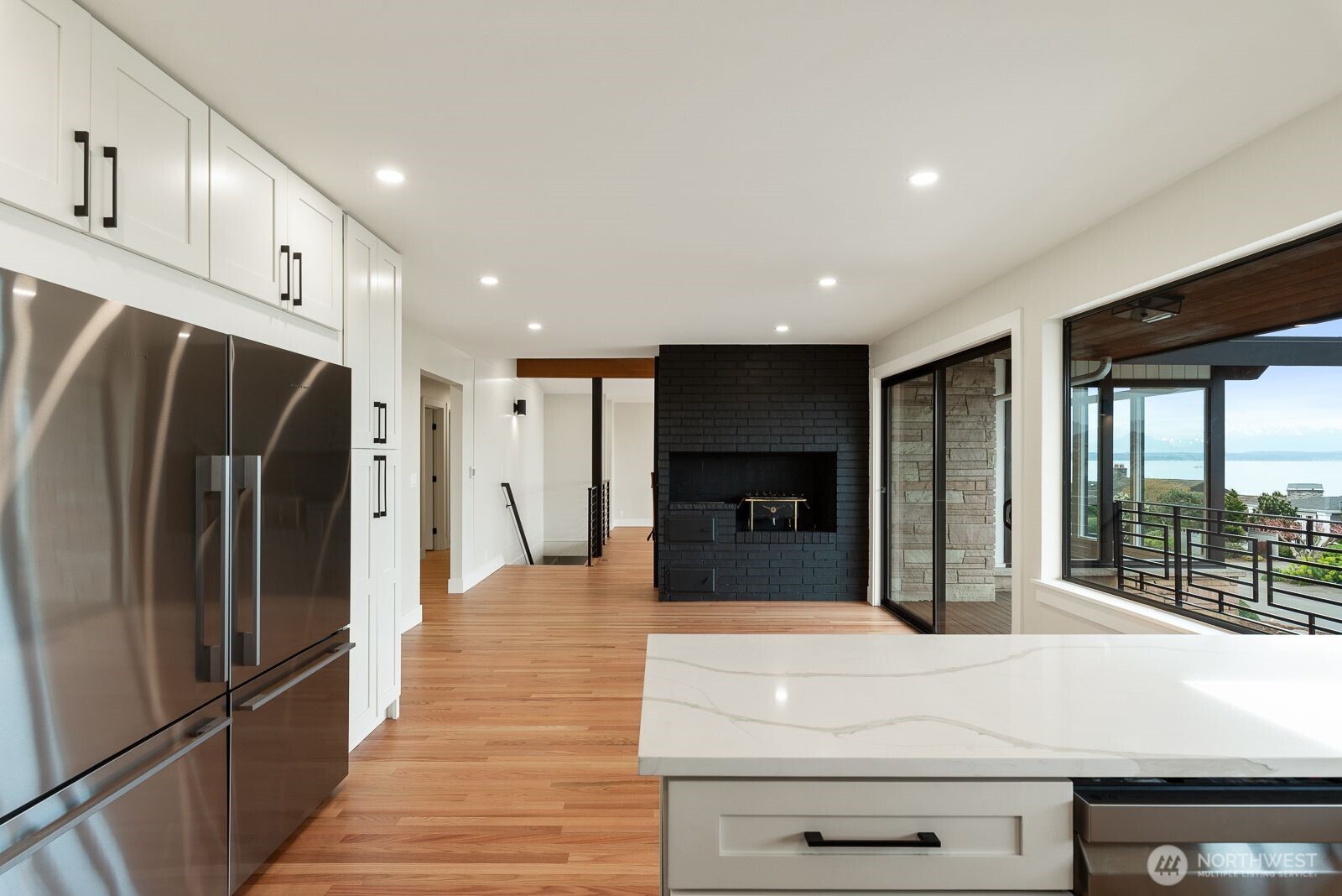 2425 Northwest Blue Ridge Drive Seattle, WA 98177 - Photo 9 of 27