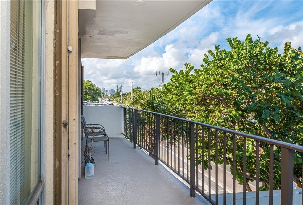2500 East Las Olas Boulevard, Unit 308 Fort Lauderdale, FL 33301 - Photo 16 of 26 a view of balcony with furniture