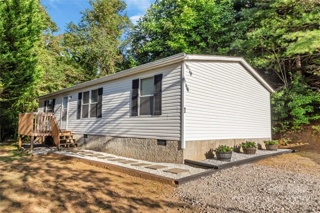 $231,000 | 43 Goose Creek Road, Swannanoa, NC 28778