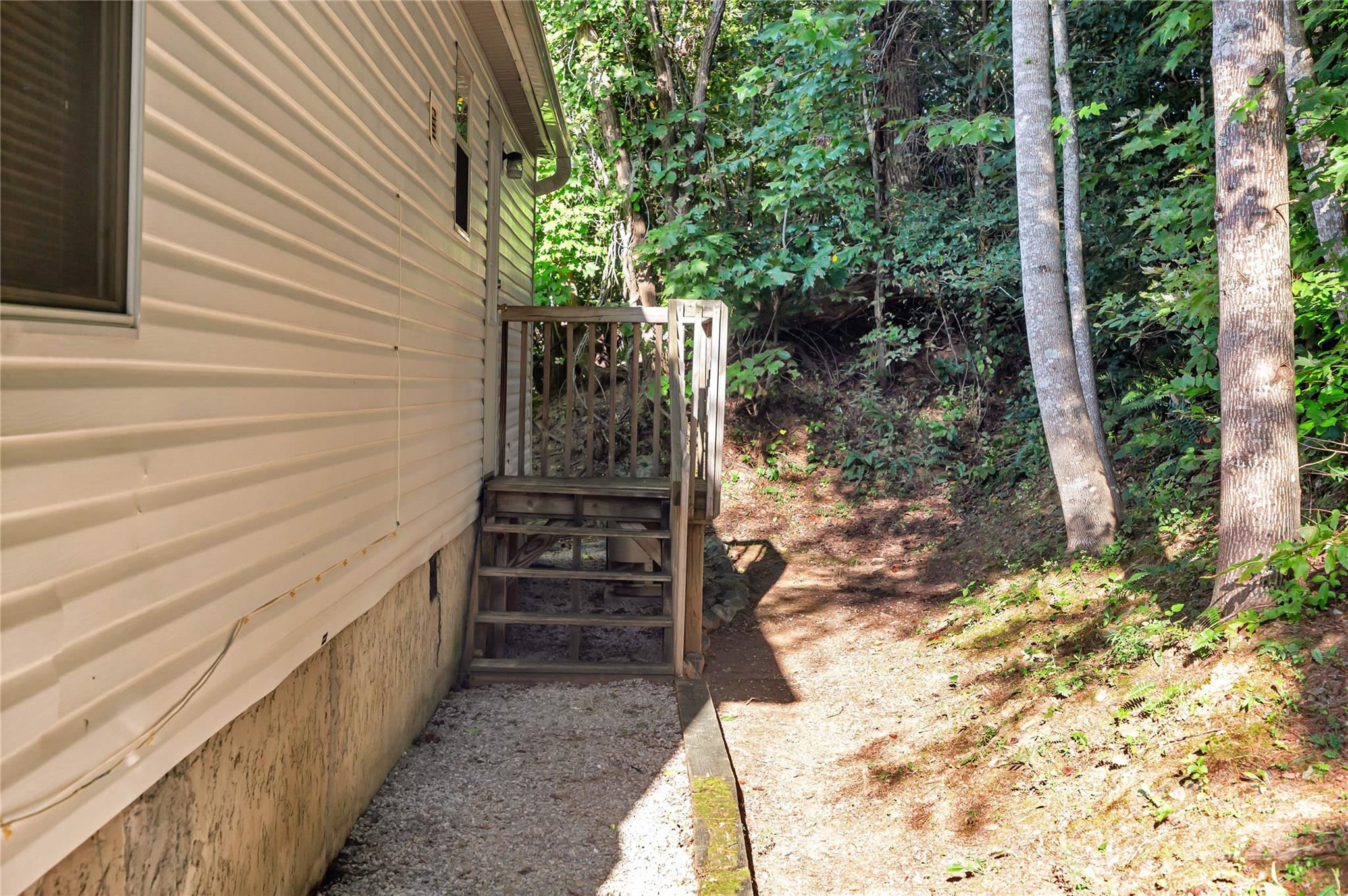43 Goose Creek Road Swannanoa, NC 28778 - Photo 22 of 25 a view of a pathway of a yard