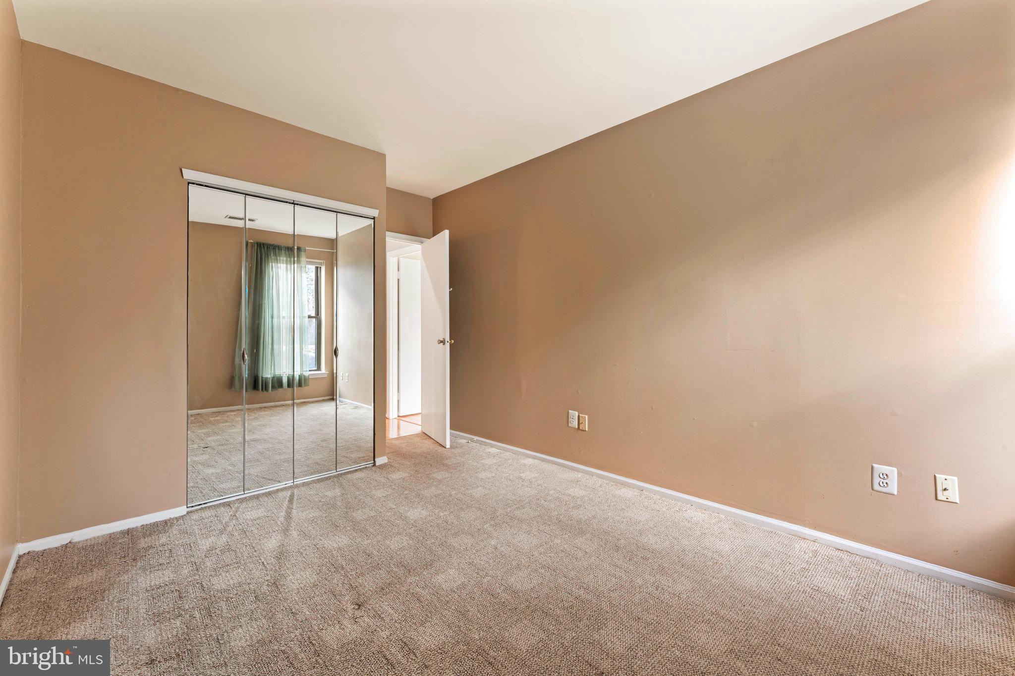 301 Byberry Road, Unit F1 Philadelphia, PA 19116 - Photo 22 of 30 an empty room with window