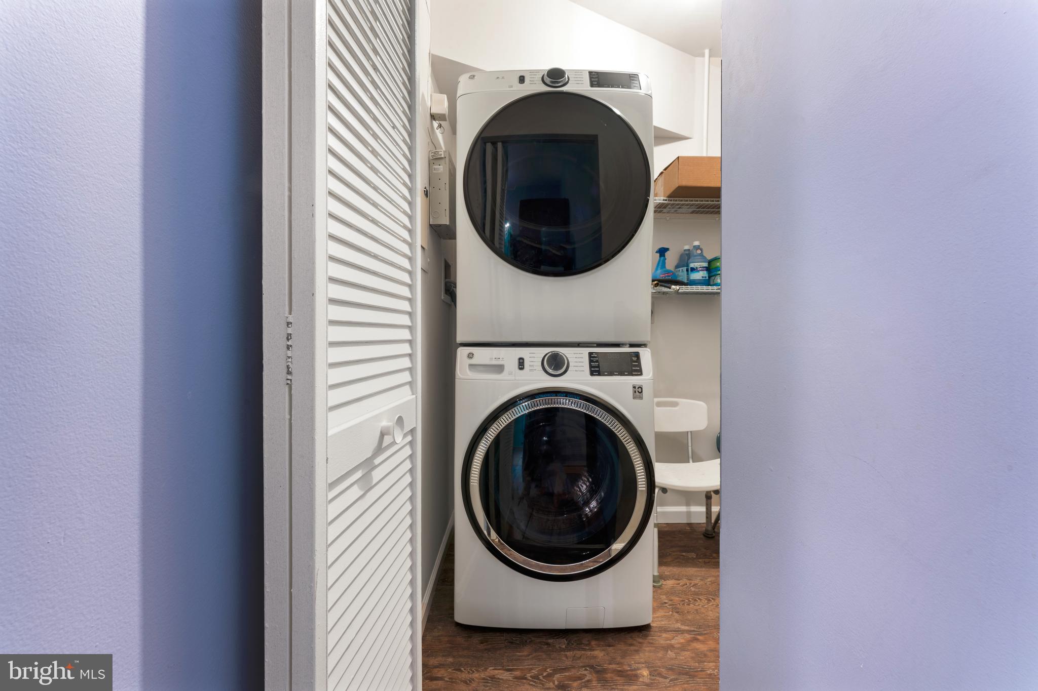 301 Byberry Road, Unit F1 Philadelphia, PA 19116 - Photo 24 of 30 a utility room with dryer and washer