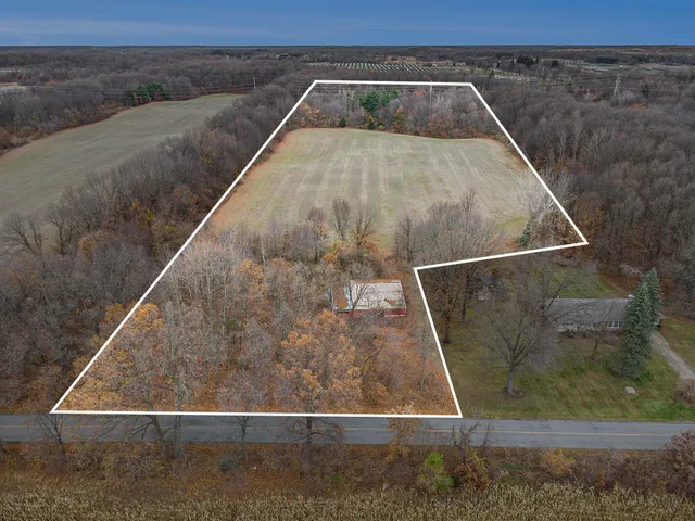 $300,000 | 13887 L Drive North, Battle Creek, MI 49014