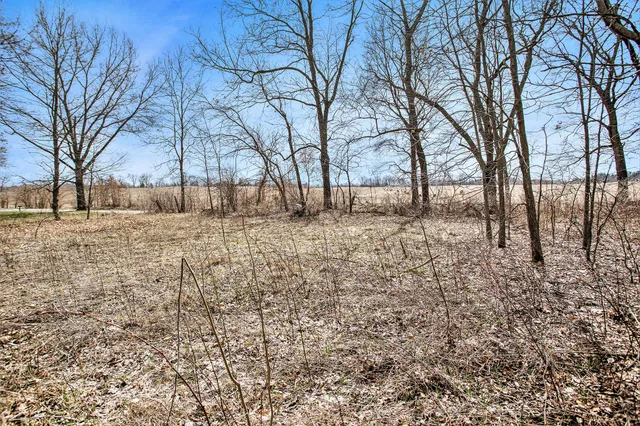 $300,000 | 13887 L Drive North, Battle Creek, MI 49014