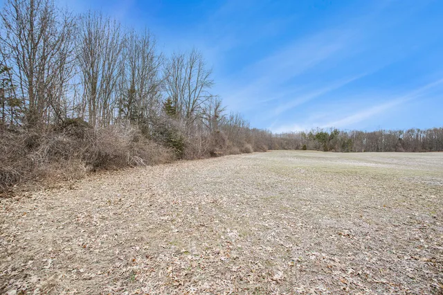 $300,000 | 13887 L Drive North, Battle Creek, MI 49014