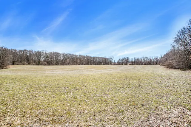 $300,000 | 13887 L Drive North, Battle Creek, MI 49014