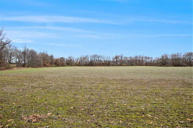 $300,000 | 13887 L Drive North, Battle Creek, MI 49014