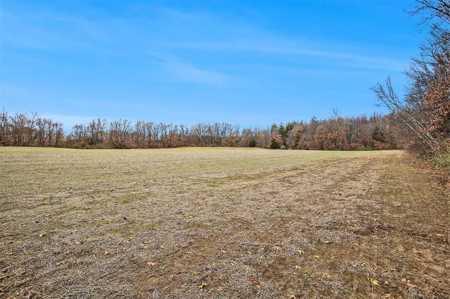 $300,000 | 13887 L Drive North, Battle Creek, MI 49014