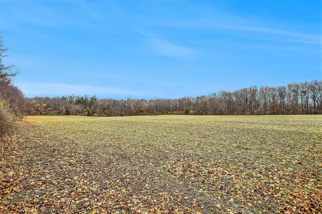 $300,000 | 13887 L Drive North, Battle Creek, MI 49014