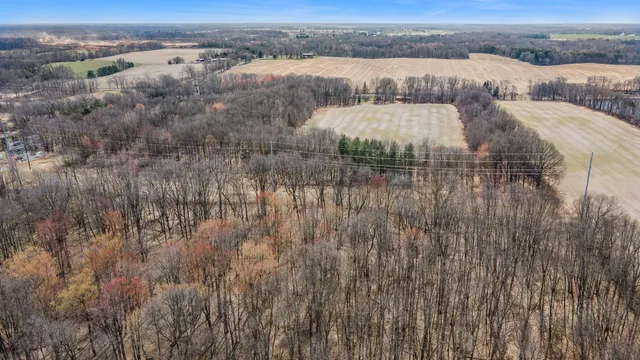 $300,000 | 13887 L Drive North, Battle Creek, MI 49014