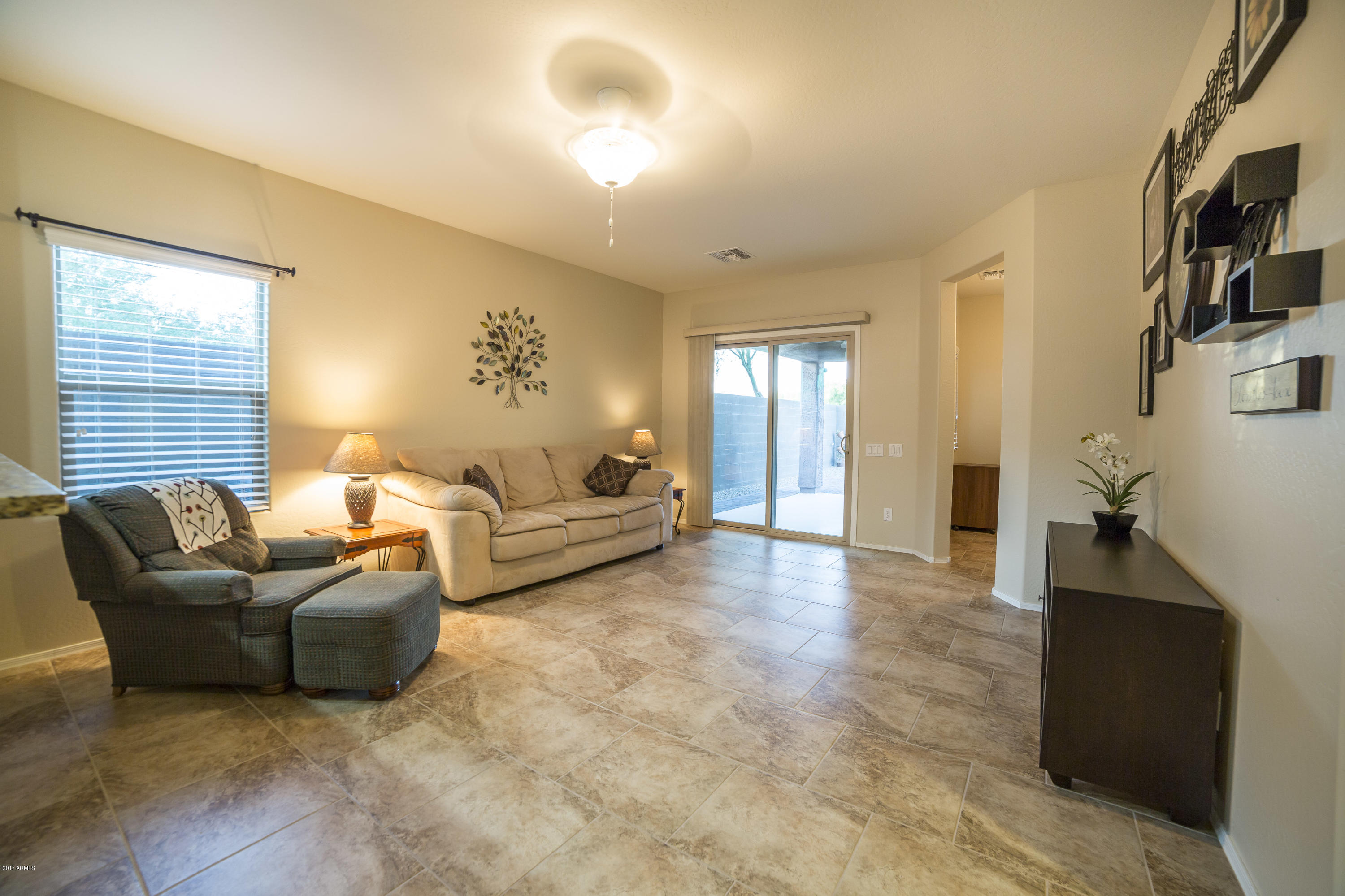5440 West Yearling Road Phoenix, AZ 85083 - Photo 8 of 32 5440 W Yearling Rd-21