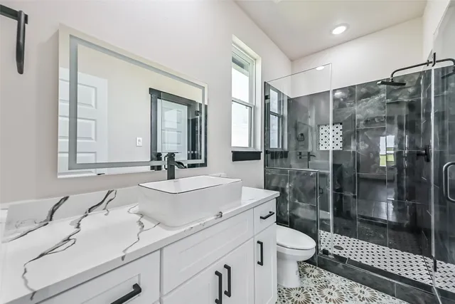 $515,000 | 447 Sunset Trail, Angleton, TX 77515