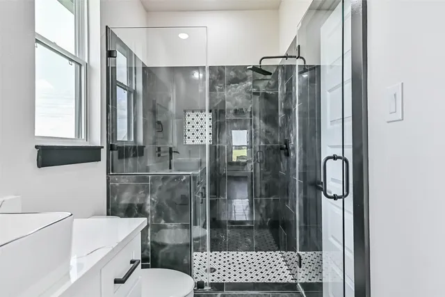 $515,000 | 447 Sunset Trail, Angleton, TX 77515