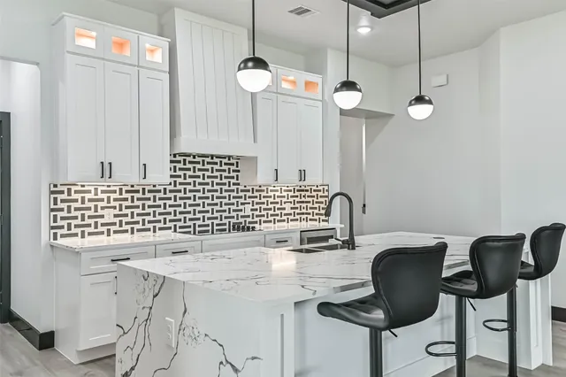 $515,000 | 447 Sunset Trail, Angleton, TX 77515