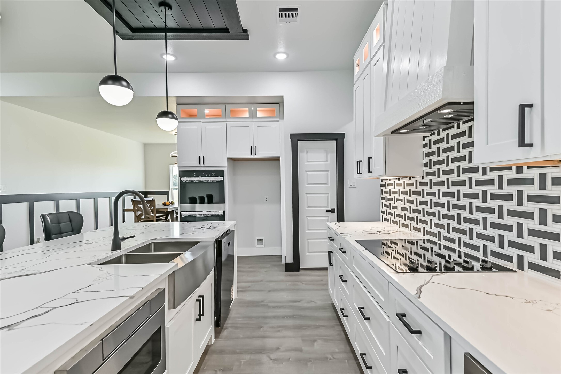 447 Sunset Trail Angleton, TX 77515 - Photo 20 of 46