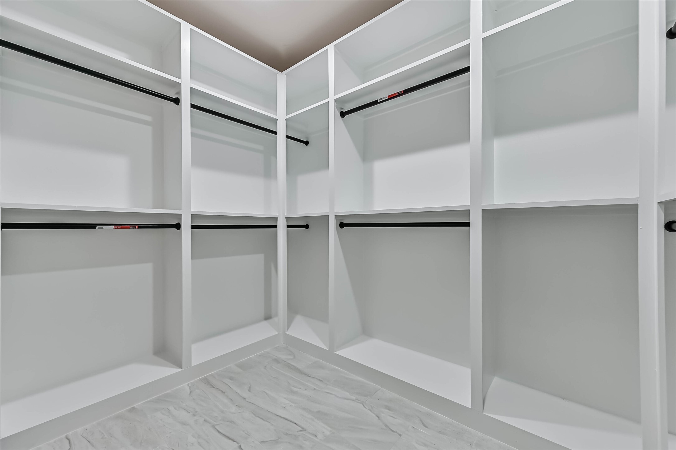 447 Sunset Trail Angleton, TX 77515 - Photo 22 of 46