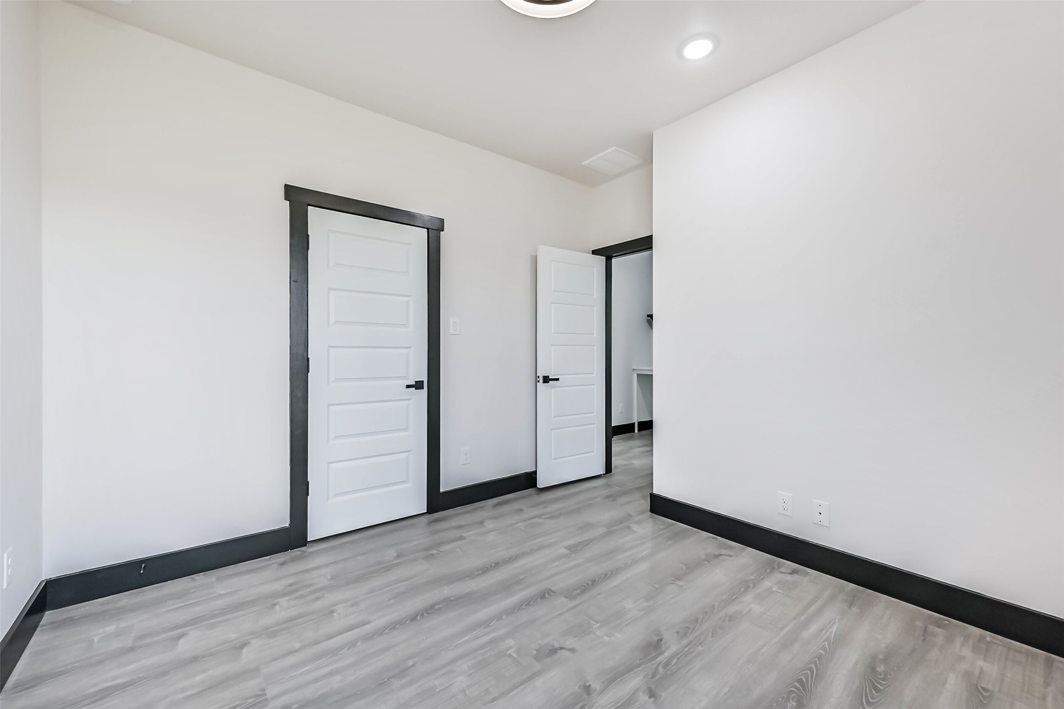 447 Sunset Trail Angleton, TX 77515 - Photo 29 of 46