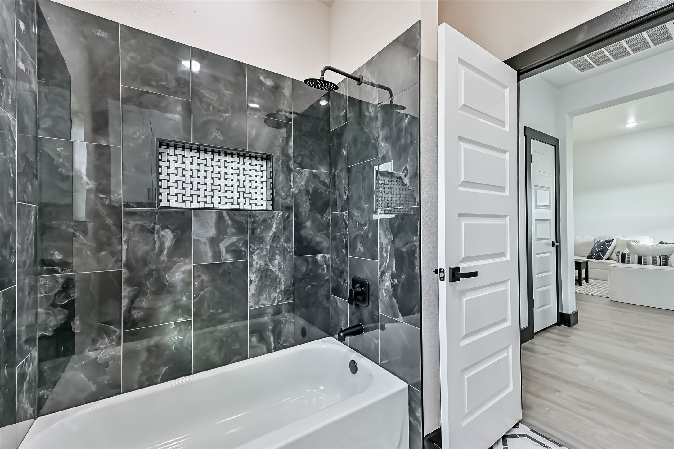 447 Sunset Trail Angleton, TX 77515 - Photo 31 of 46