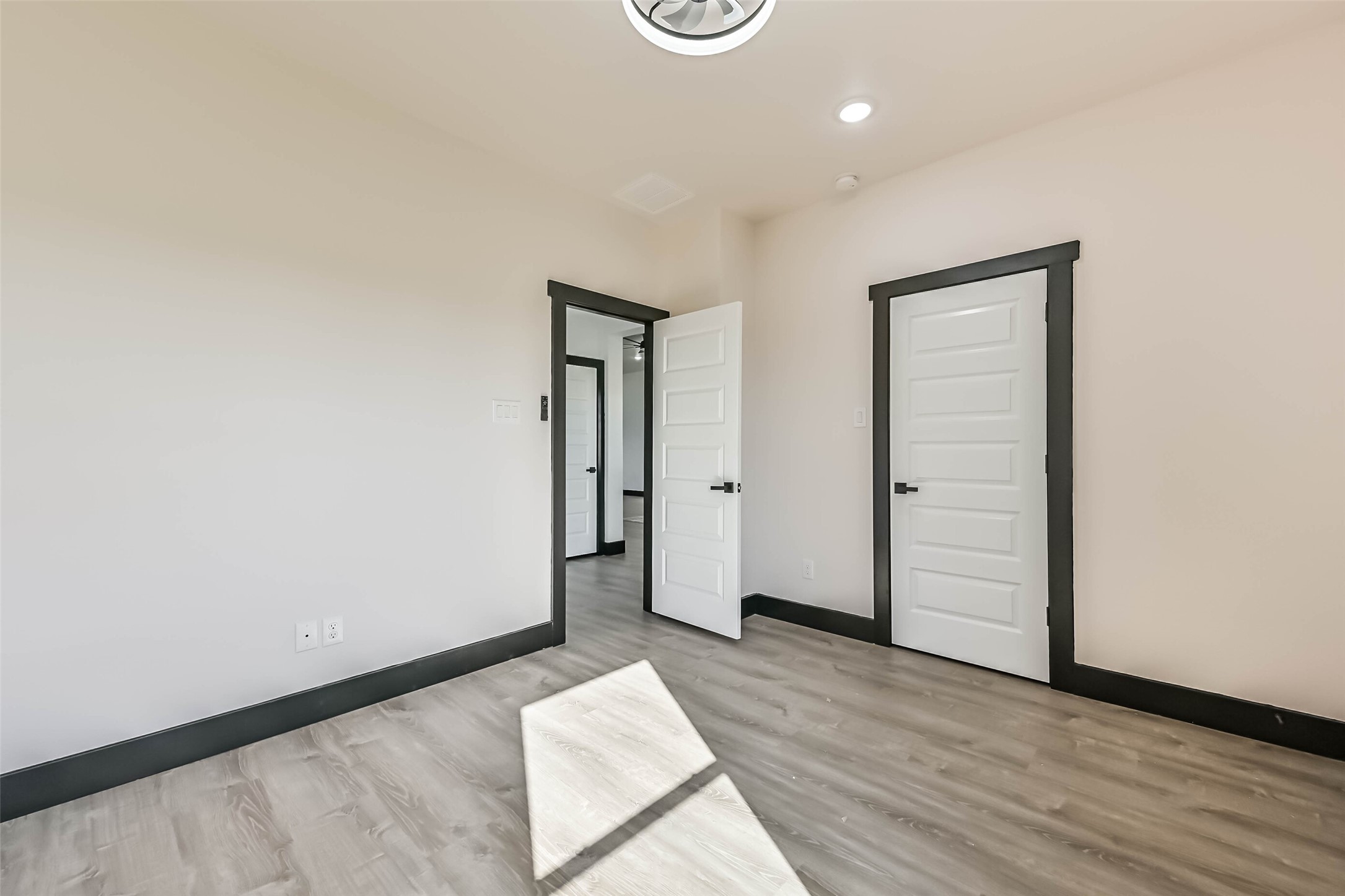 447 Sunset Trail Angleton, TX 77515 - Photo 33 of 46