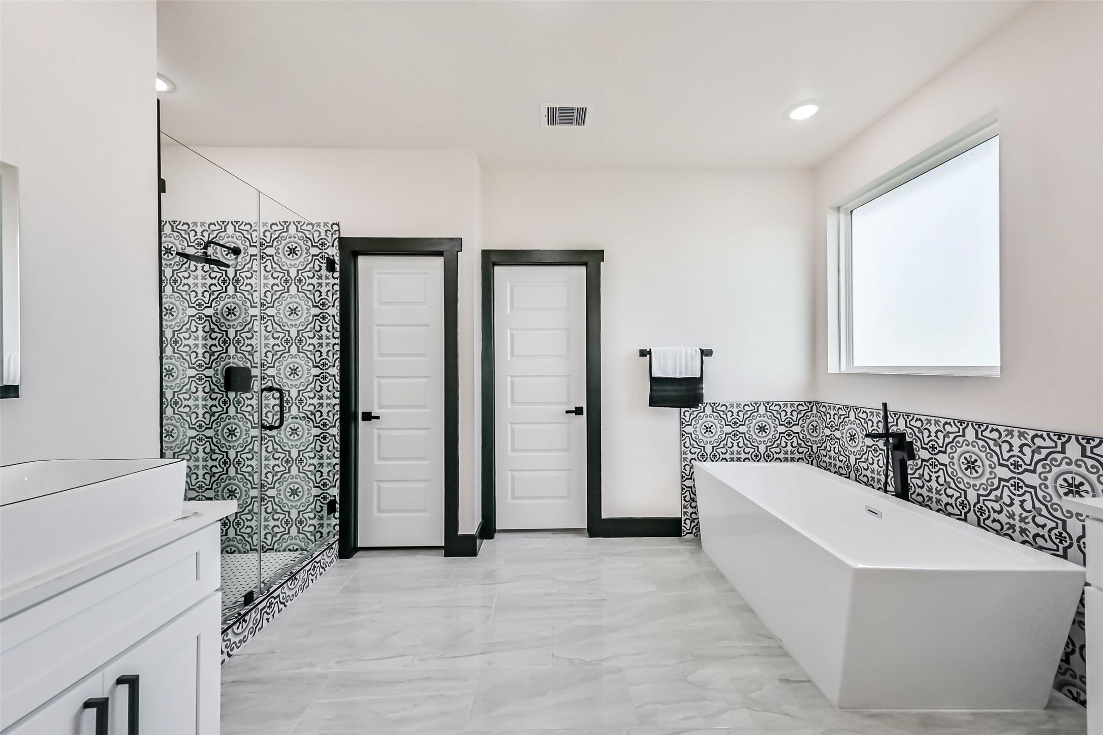 447 Sunset Trail Angleton, TX 77515 - Photo 36 of 46