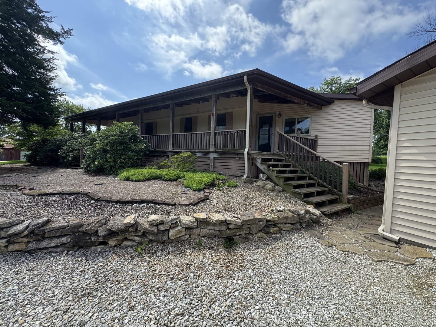 409 North Main Street Payson, IL 62360 - Photo 1 of 16