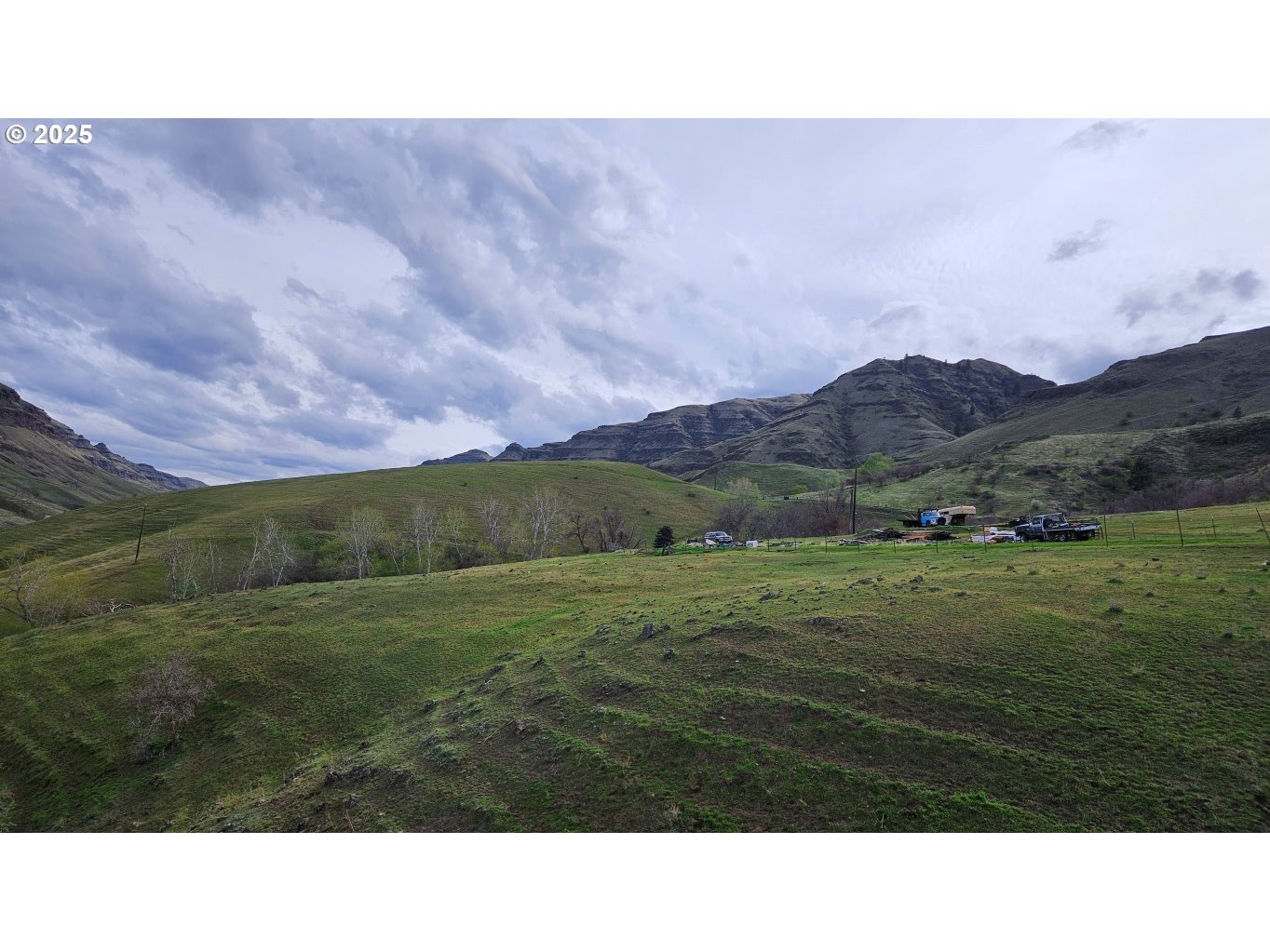 73715 Indian Creek Road Imnaha, OR 97842 - Photo 8 of 18 a black and white photo of a house