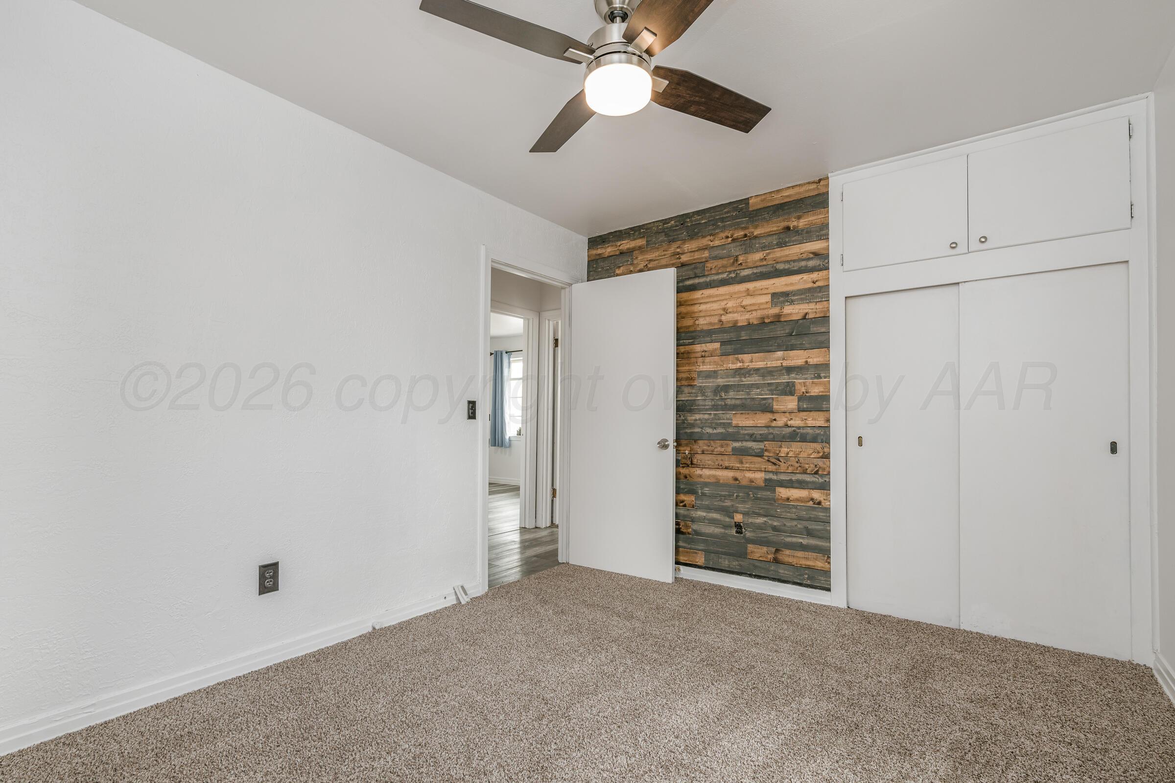 4114 South Travis Street Amarillo, TX 79110 - Photo 11 of 18 4114 S Travis St 17