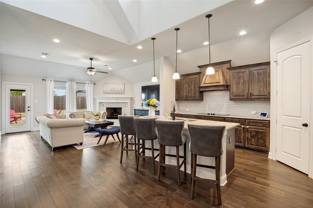 5605 South 14th Street Midlothian, TX 76065 - Photo 6 of 27
