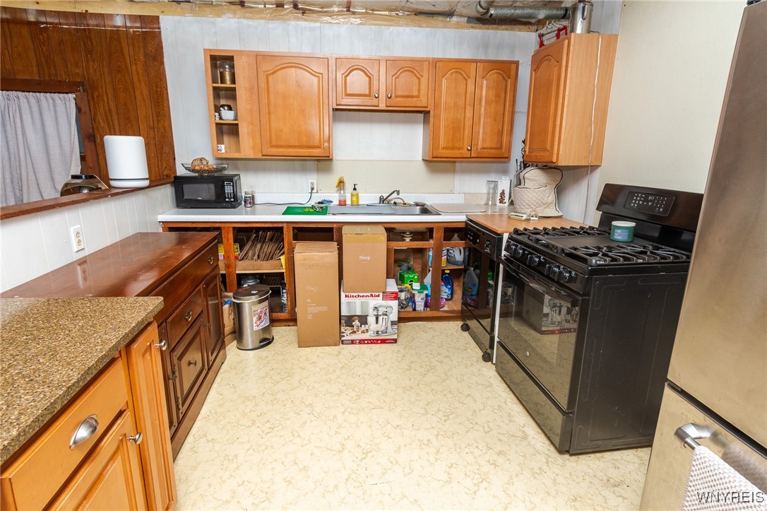 13 Short Street Perry, NY 14530 - Photo 7 of 25 unit 1 kitchen