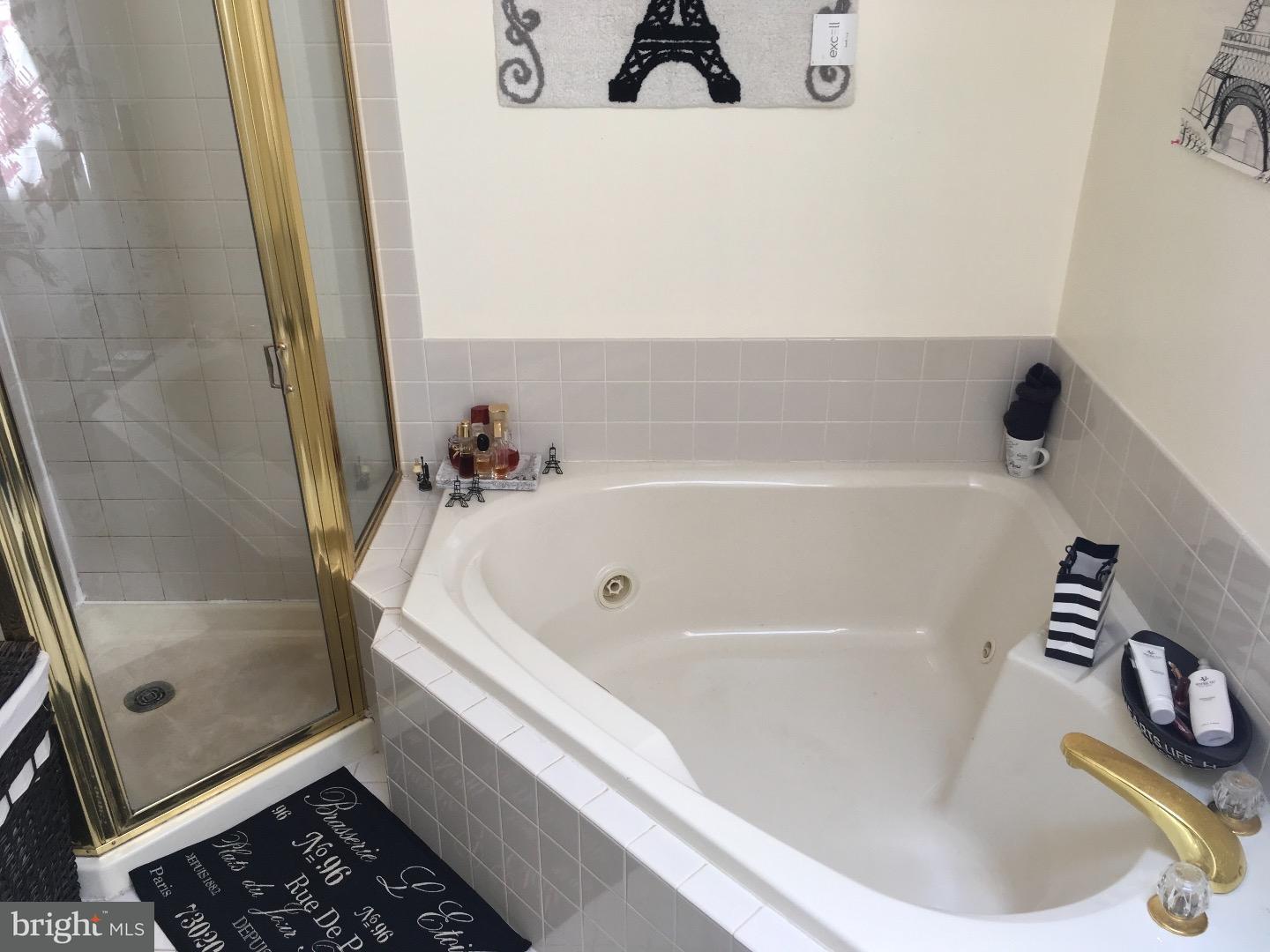 69 Fieldcrest Drive Westampton, NJ 08060 - Photo 11 of 25 Bathroom