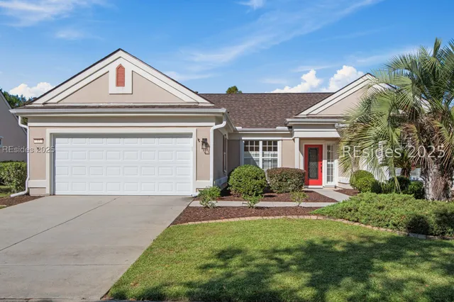 $599,999 | 11 Clairborne Court, Bluffton, SC 29909