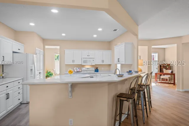 $599,999 | 11 Clairborne Court, Bluffton, SC 29909