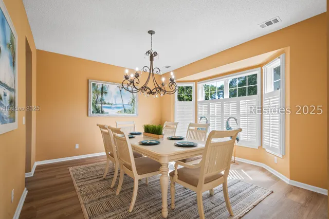 $599,999 | 11 Clairborne Court, Bluffton, SC 29909