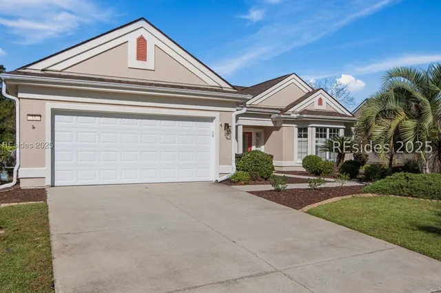 $599,999 | 11 Clairborne Court, Bluffton, SC 29909