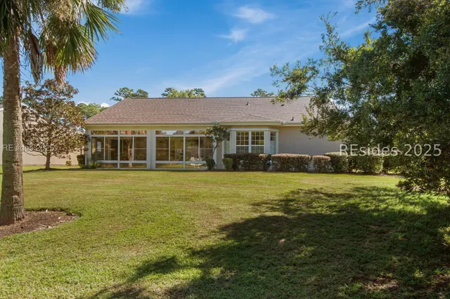 $599,999 | 11 Clairborne Court, Bluffton, SC 29909