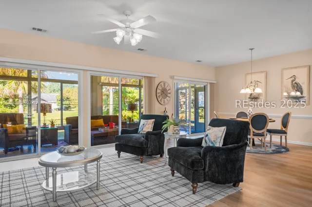 $599,999 | 11 Clairborne Court, Bluffton, SC 29909