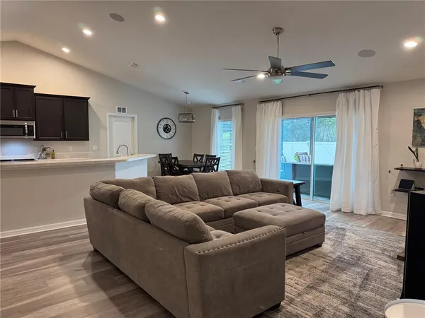 $3,000 | 244 Whispering Oaks Way, Auburndale, FL 33823