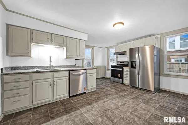 $255,000 | 407 East Jefferson Street, Morton, IL 61550